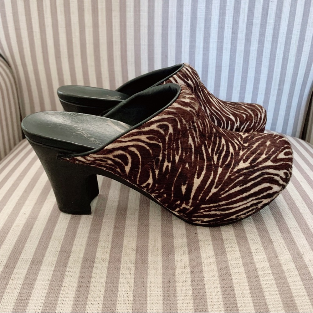 Y2K Vintage Zebra Print Calf Hair Clog Mules Dansko Sz 36
